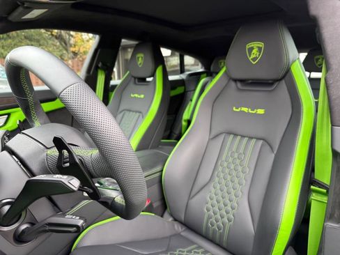Used 2024 Lamborghini Urus S image 11