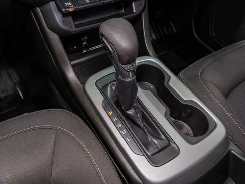 Used 2022 Chevrolet Colorado LT w/ Fleet Safety Package RWD image 27