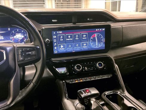 Used 2024 GMC Sierra 1500 AT4 w/ Technology Package image 6