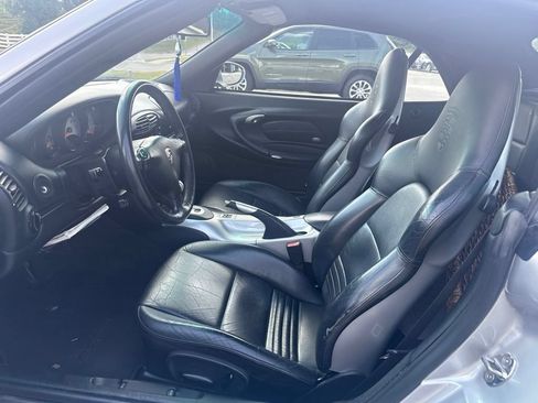 Used 2001 Porsche 911 Carrera RWD image 8