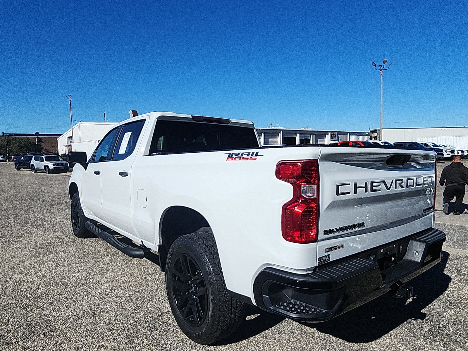Used 2025 Chevrolet Silverado 1500 Custom Trail Boss w/ Turbomax Blackout Package AWD/4WD image 3