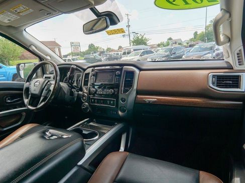 Used 2019 Nissan Titan Platinum Reserve w/ Platinum Utility Package AWD/4WD image 15