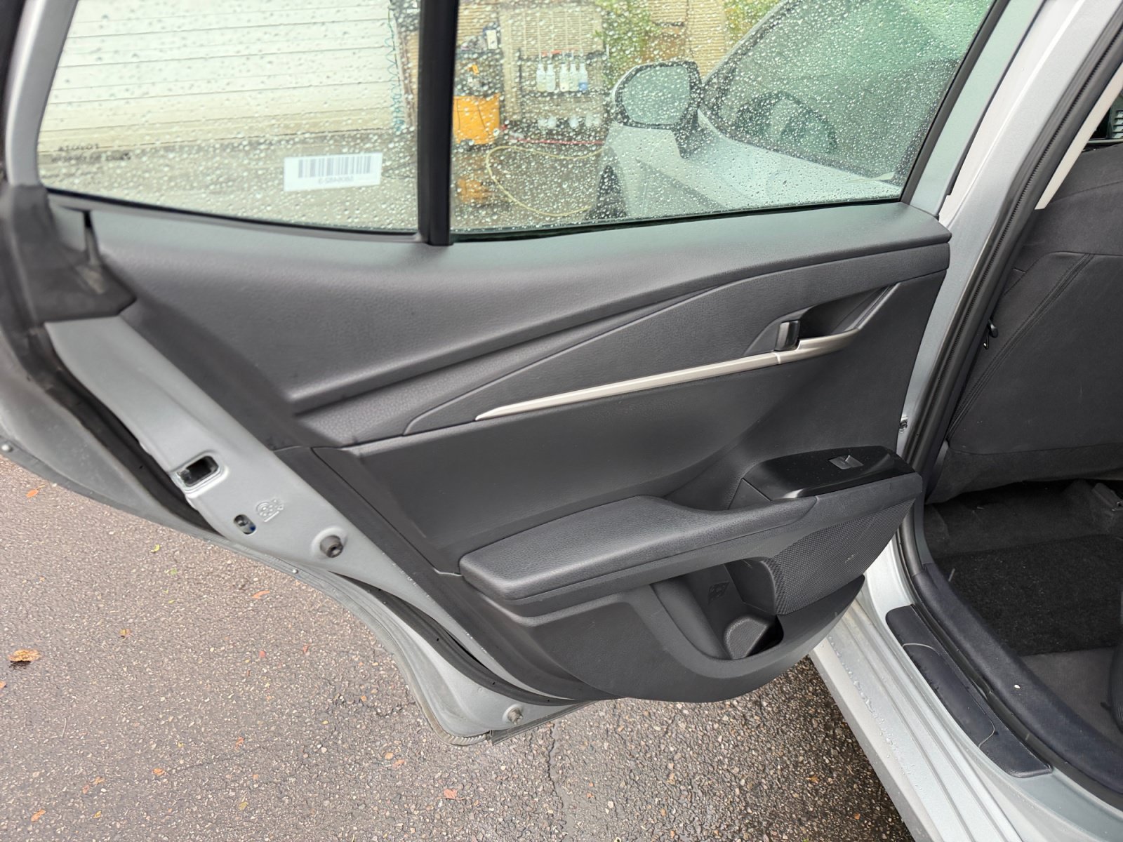 Used 2025 Toyota Camry LE FWD image 25