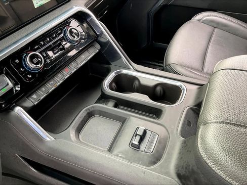 Certified 2025 GMC Sierra 3500 Denali w/ Denali Reserve Package image 16