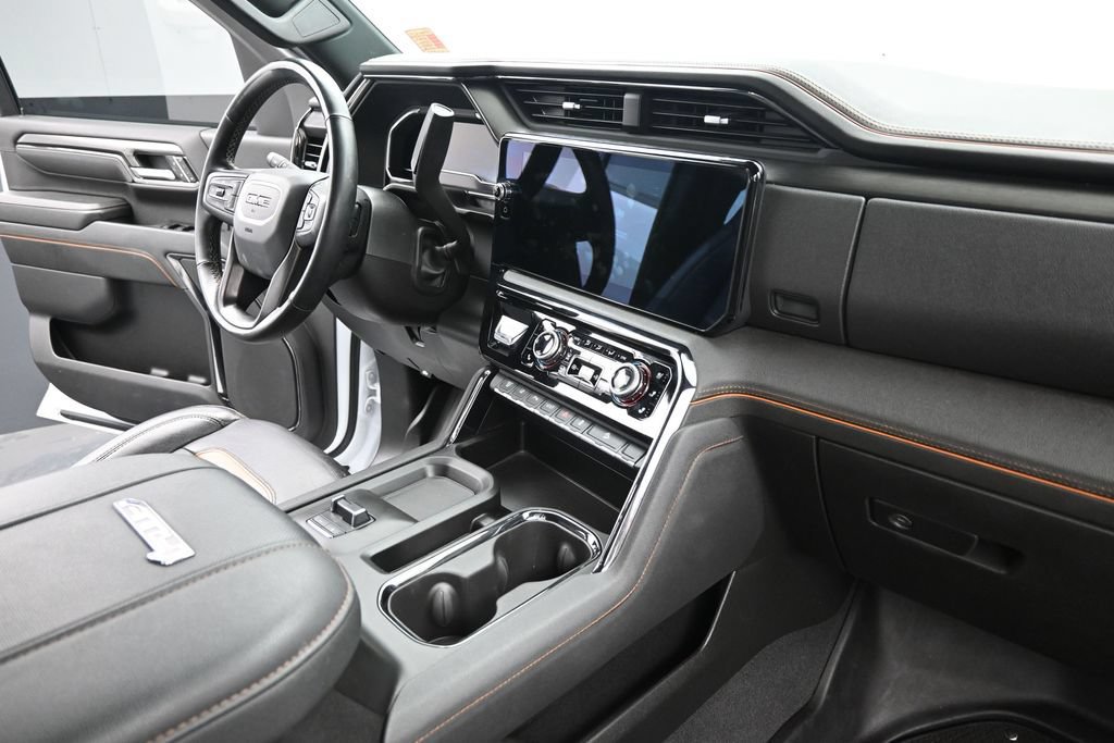 Used 2024 GMC Sierra 2500 AT4 w/ AT4 Premium Plus Package AWD/4WD image 38