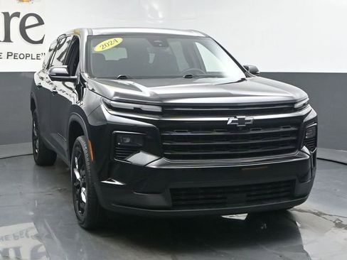 Used 2024 Chevrolet Traverse LS w/ Midnight/Sport Edition image 52