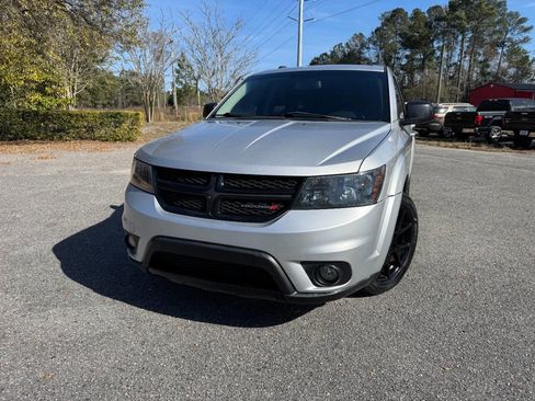 Used 2013 Dodge Journey SXT w/ Flexible Seating Group image 30