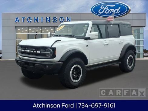 Used 2023 Ford Bronco Outer Banks w/ Sasquatch Package image 1