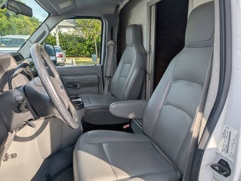 Used 2014 Ford E-350 and Econoline 350 Super Duty image 5