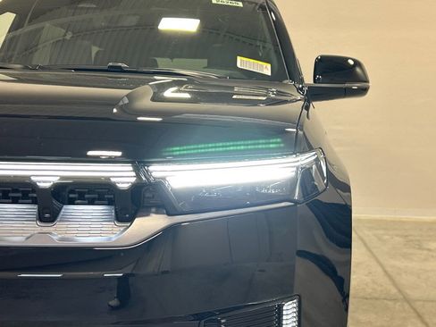 New 2026 Jeep Grand Wagoneer Limited AWD/4WD image 10