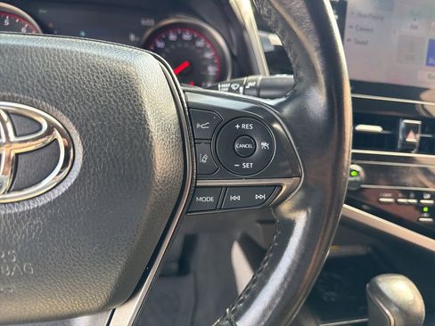 Used 2021 Toyota Camry XSE image 47