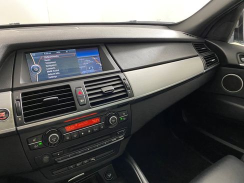Used 2010 BMW X5 M image 25