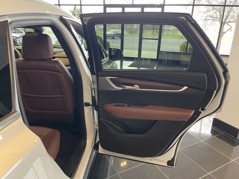 Certified 2024 Cadillac XT5 Premium Luxury w/ Technology Package image 24