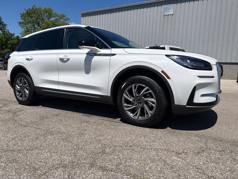 Used 2023 Lincoln Corsair FWD image 7
