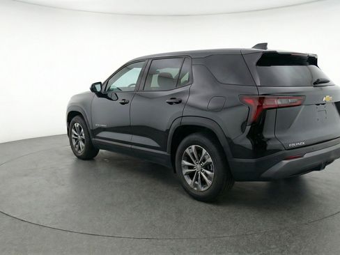 Used 2025 Chevrolet Equinox LT image 6