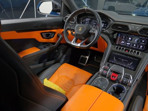 Used 2022 Lamborghini Urus image 50