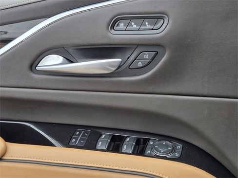 Used 2021 Cadillac Escalade Premium Luxury w/ Driver Assist Tech Package image 32