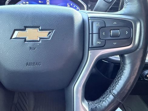 Used 2022 Chevrolet Silverado 1500 LT w/ Z71 Off-Road Package AWD/4WD image 31