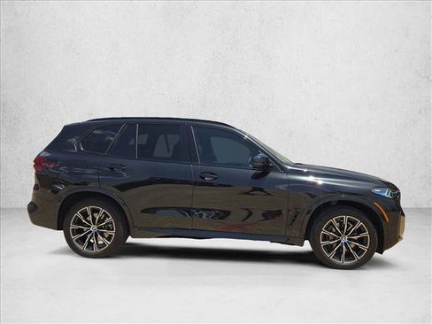 Used 2025 BMW X5 sDrive40i w/ M Sport Package RWD image 4