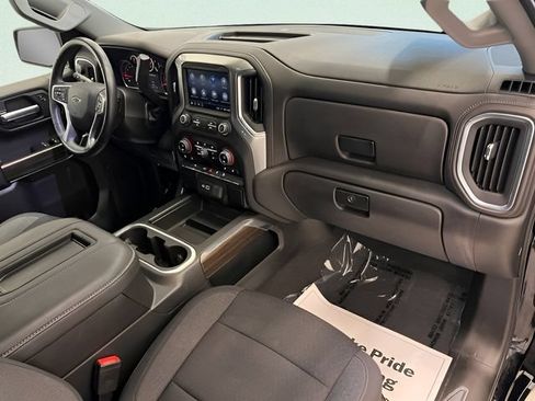 Used 2022 Chevrolet Silverado 1500 LT Trail Boss w/ Safety Package AWD/4WD image 1