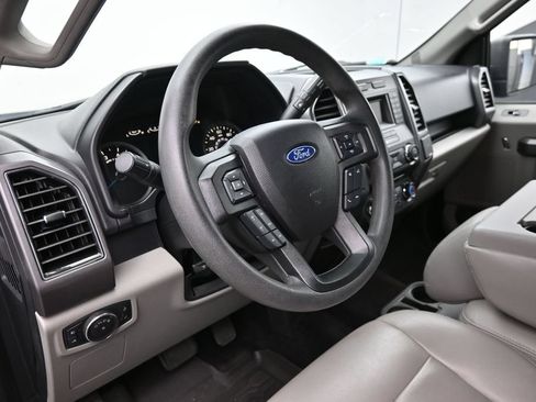 Used 2017 Ford F150 XLT RWD image 15