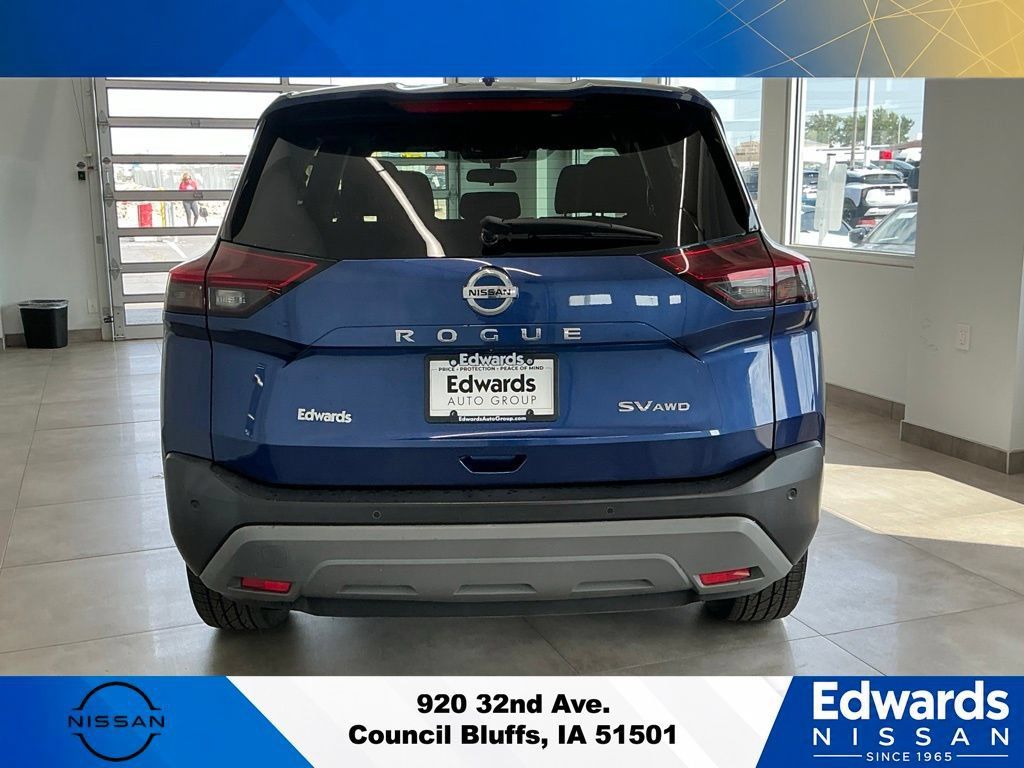 Used 2021 Nissan Rogue SV AWD/4WD image 6