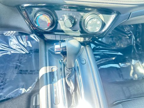 Used 2019 Honda HR-V Sport image 18