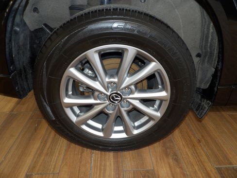 Certified 2024 MAZDA CX-5 AWD 2.5 S w/ Preferred Package image 5