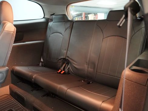 Used 2015 Buick Enclave Leather w/ Trailering Package FWD image 30