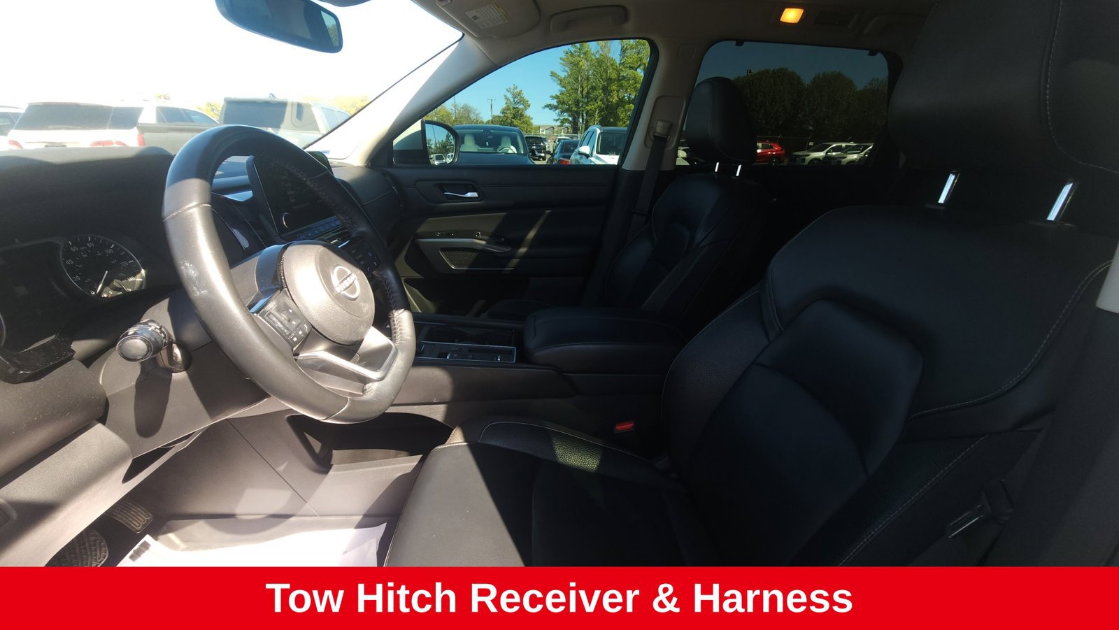 Used 2022 Nissan Pathfinder SL w/ SL Premium Package FWD image 12