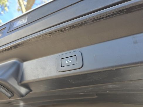 Used 2024 Land Rover Range Rover Sport Dynamic SE image 42