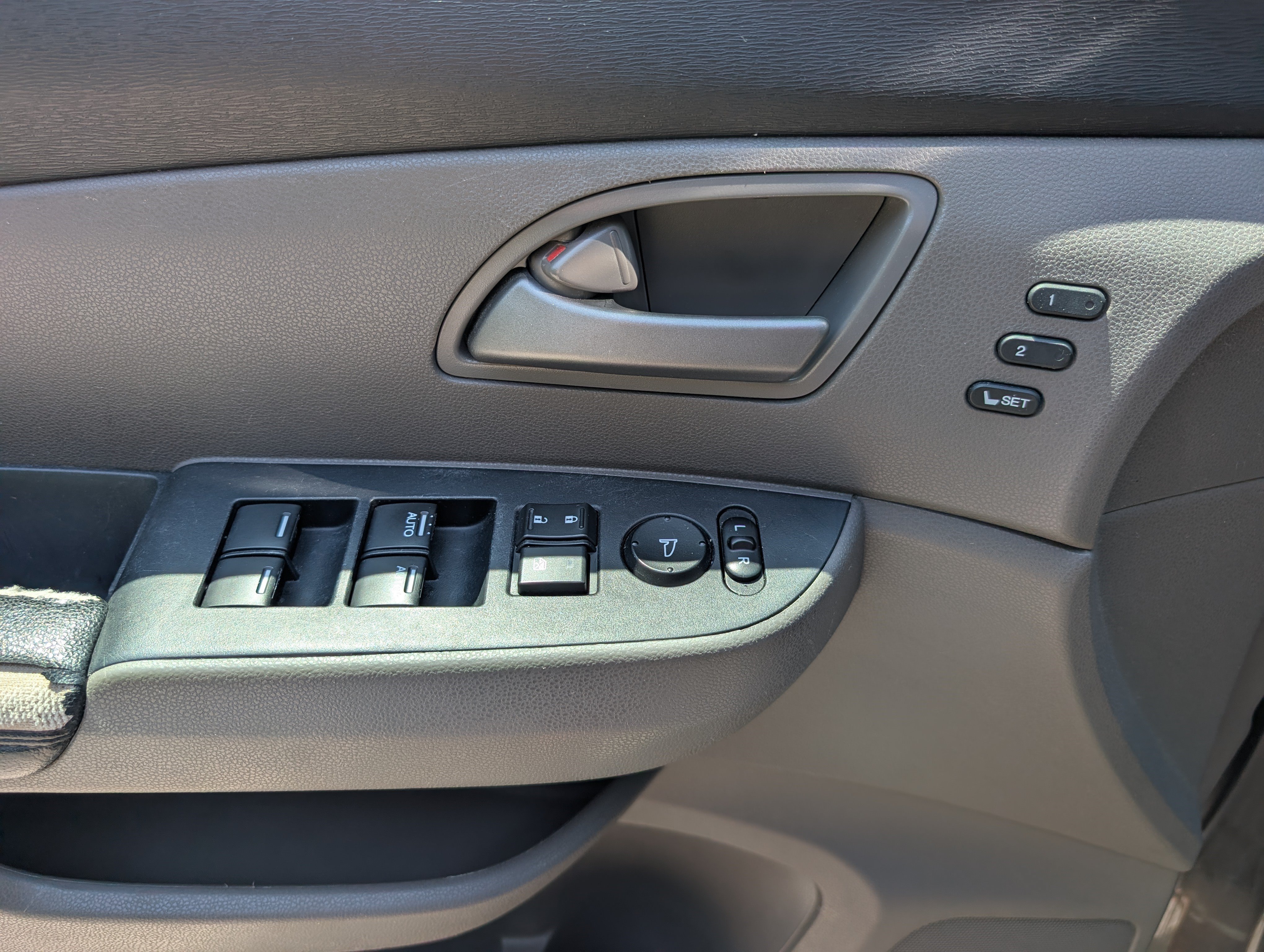 Used 2011 Honda Odyssey Touring image 11