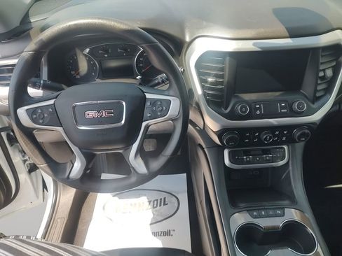 Used 2023 GMC Acadia SLE AWD/4WD image 10