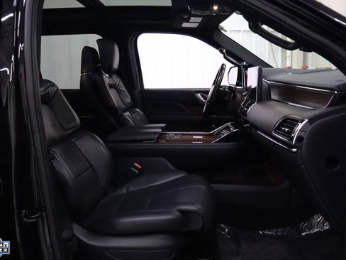 Used 2022 Lincoln Navigator L Reserve image 35
