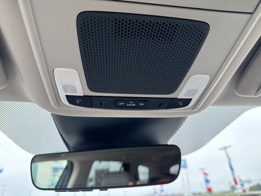 Used 2023 Honda Pilot EX-L image 30