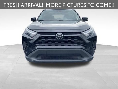 Used 2024 Toyota RAV4 XLE FWD image 2