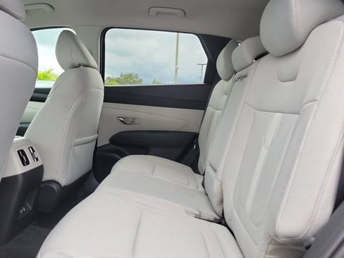 Used 2026 Hyundai Tucson SEL FWD image 9