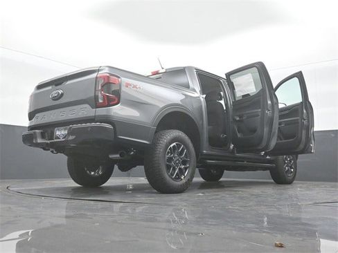 New 2025 Ford Ranger XLT w/ FX4 Off-Road Package image 29