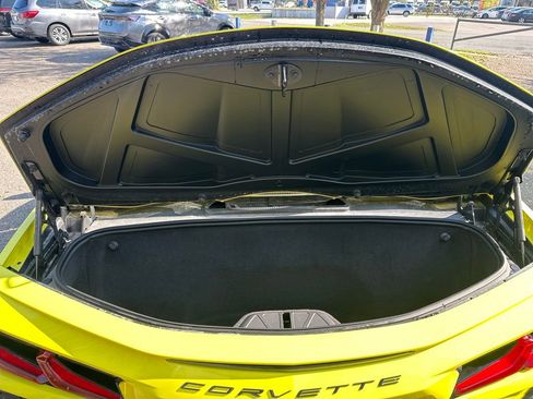 Used 2020 Chevrolet Corvette Stingray Premium Conv w/ 3LT Preferred Equipment Group RWD image 17
