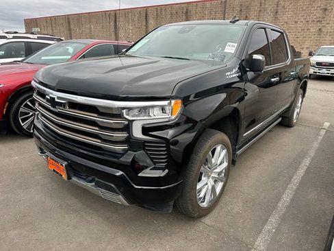 Used 2022 Chevrolet Silverado 1500 High Country image 2