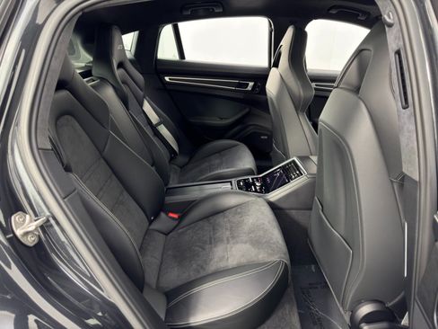 Used 2019 Porsche Panamera GTS AWD/4WD image 43