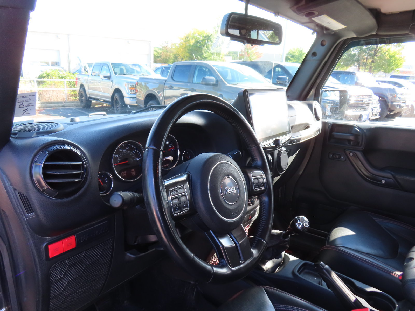 Used 2018 Jeep Wrangler Unlimited Rubicon AWD/4WD image 10