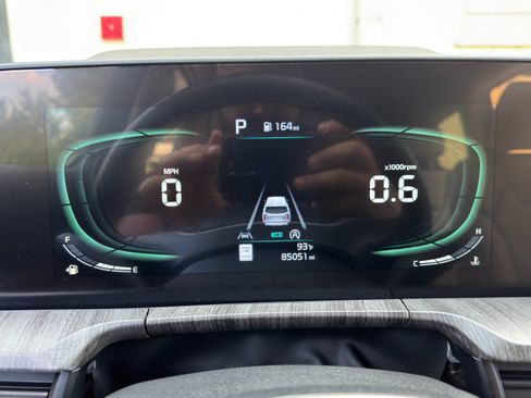 Used 2023 Kia Telluride EX AWD/4WD image 18