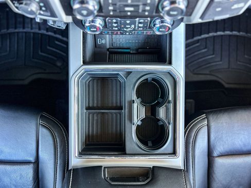 Used 2020 Ford F250 Lariat image 27