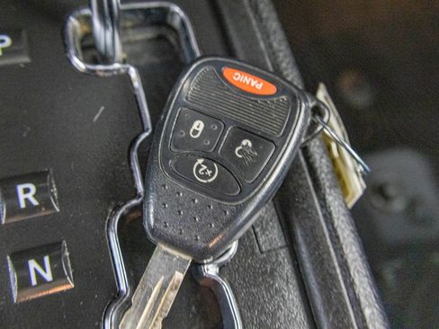 Used 2016 Jeep Wrangler Unlimited Rubicon w/ Connectivity Group image 26