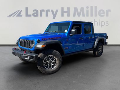New 2025 Jeep Gladiator Rubicon w/ Convenience Group