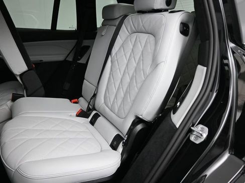 New 2026 BMW X7 xDrive40i image 12