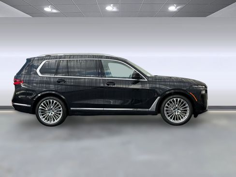Used 2026 BMW X7 xDrive40i w/ Premium Package image 7