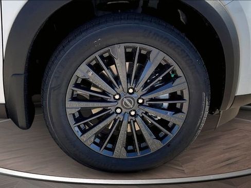 New 2026 Nissan Pathfinder SL image 11