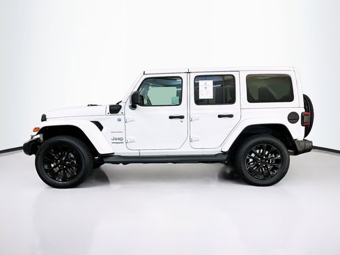 Used 2021 Jeep Wrangler Sahara image 4